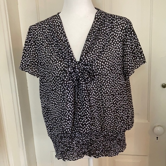 Career blouse, darling polka dot top with elastic waist, cute bow tie at neck, M - Picture 1 of 9